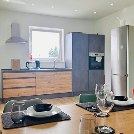 Amao-Obsidian I 120Qm I Elegantes Business- & Familienapartment I 3 Schlafzimmer I Kingsize Betten Шванау Екстериор снимка