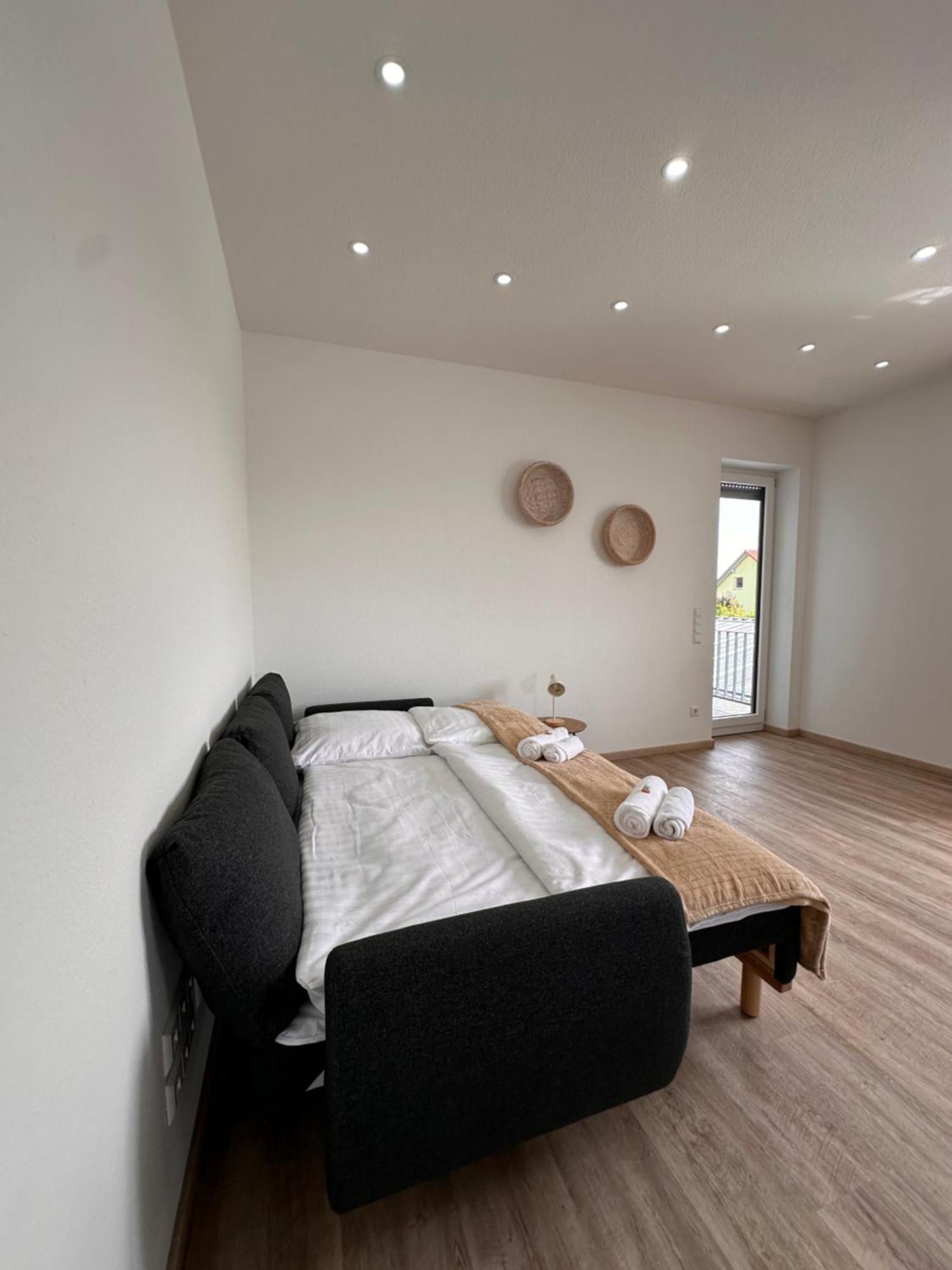 Amao-Obsidian I 120Qm I Elegantes Business- & Familienapartment I 3 Schlafzimmer I Kingsize Betten Шванау Екстериор снимка