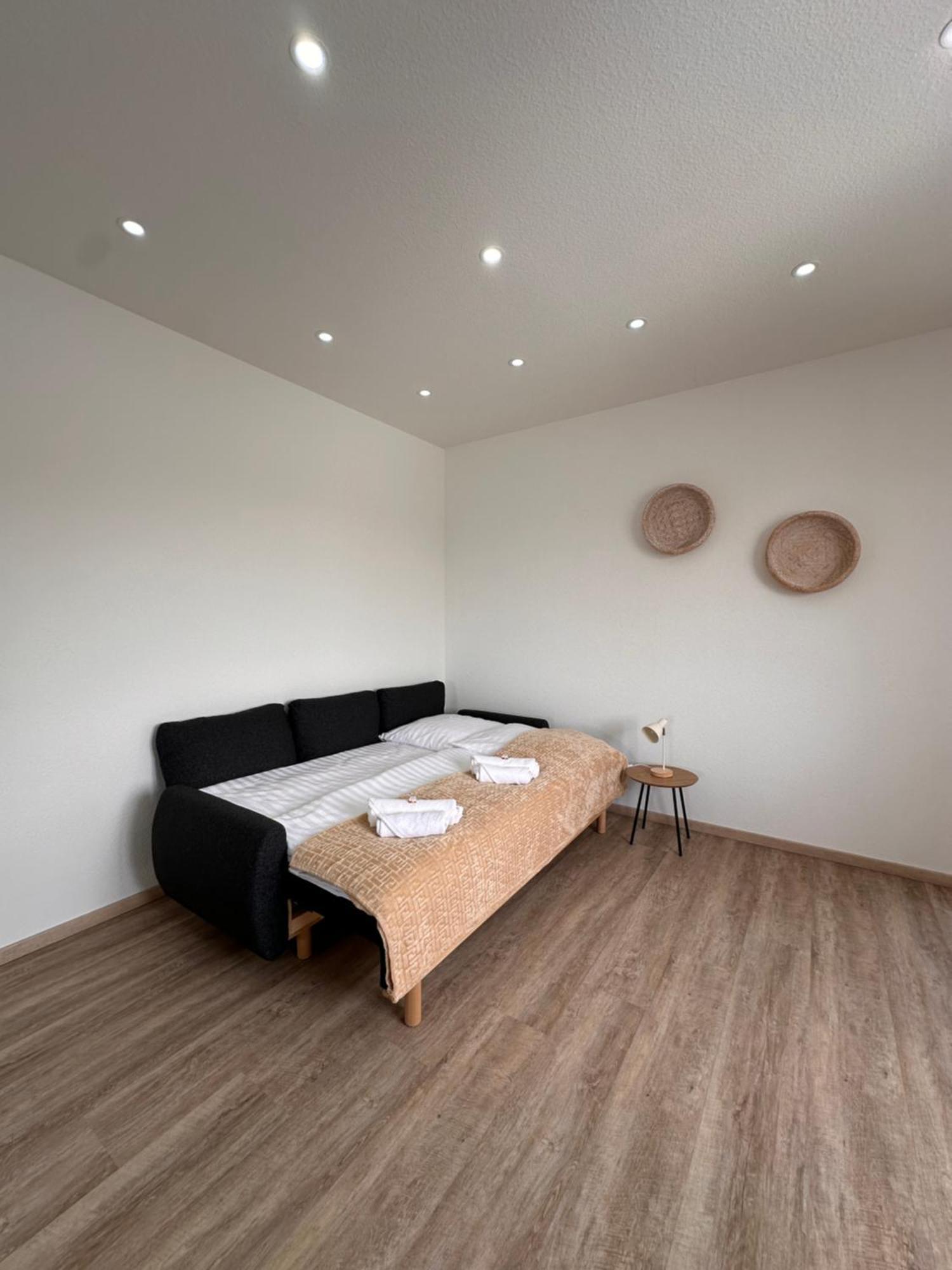 Amao-Obsidian I 120Qm I Elegantes Business- & Familienapartment I 3 Schlafzimmer I Kingsize Betten Шванау Екстериор снимка