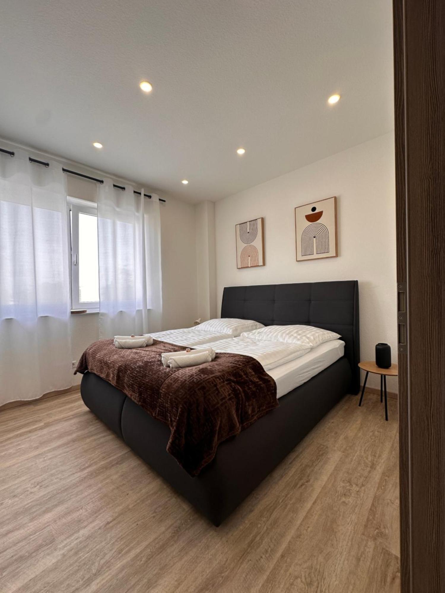 Amao-Obsidian I 120Qm I Elegantes Business- & Familienapartment I 3 Schlafzimmer I Kingsize Betten Шванау Екстериор снимка