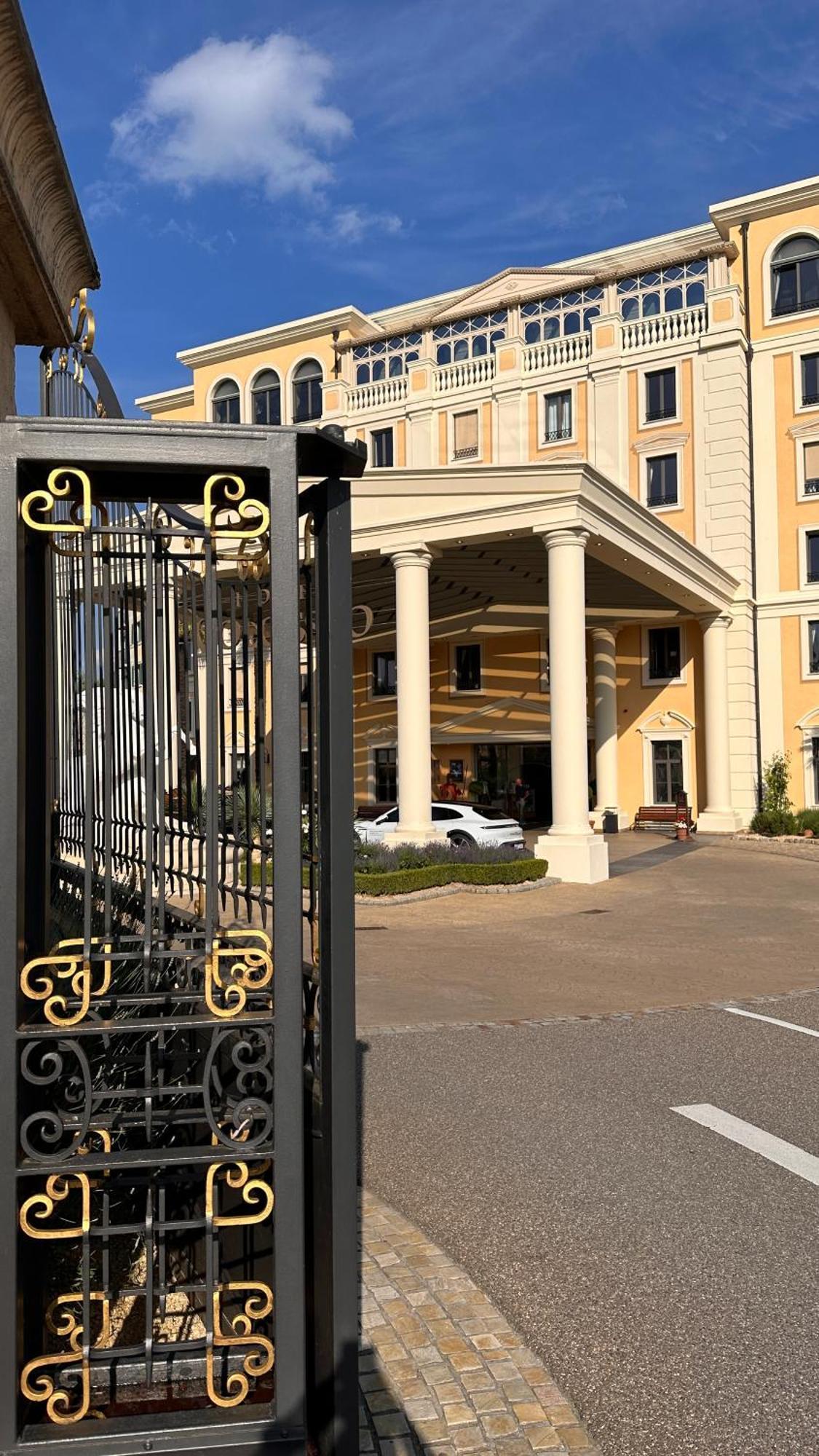 Amao-Obsidian I 120Qm I Elegantes Business- & Familienapartment I 3 Schlafzimmer I Kingsize Betten Шванау Екстериор снимка